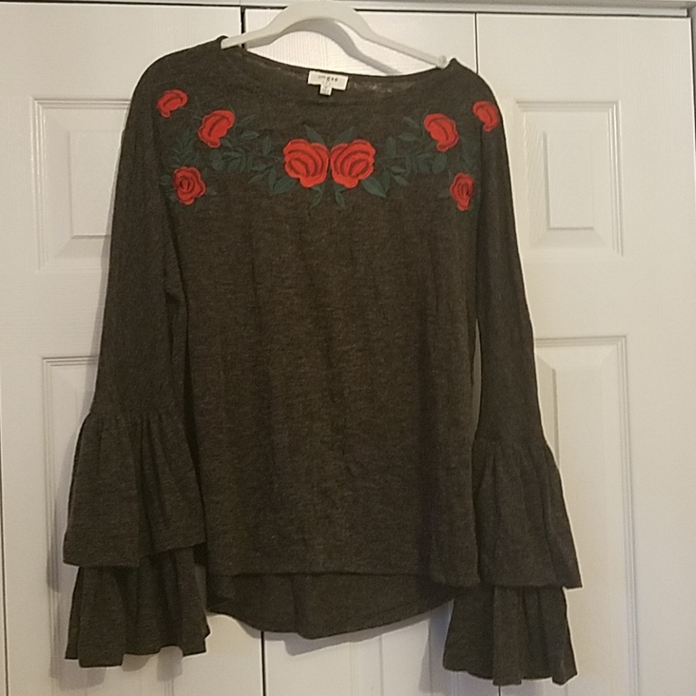 Umgee grey bell sleeve floral detail top